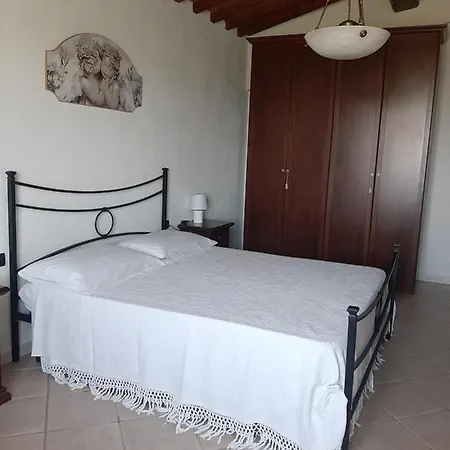 Apartment Casa Zeno Volterra